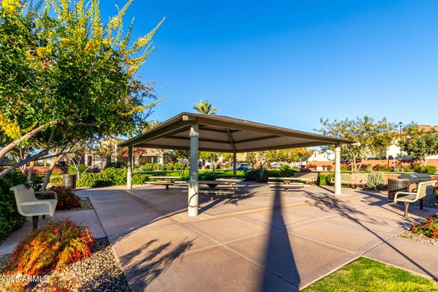 2548 S BETTY Street, Gilbert, AZ 85295