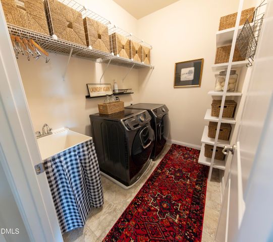 2126 Whitesmith Drive, Apex, NC 27502