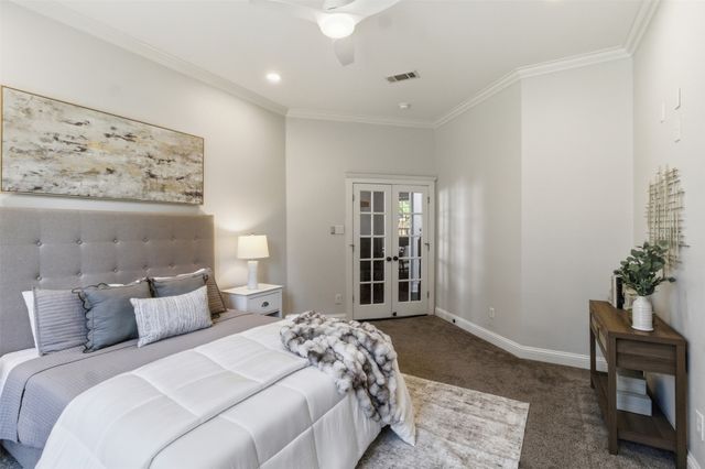 612 W 8th Street, Dallas, TX 75208