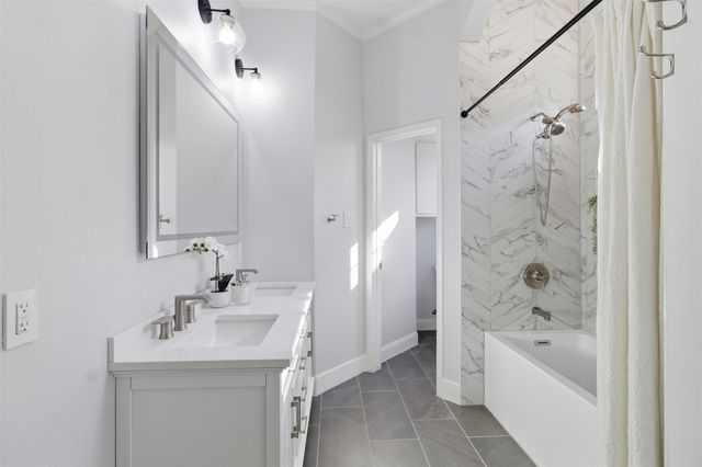 612 W 8th Street, Dallas, TX 75208