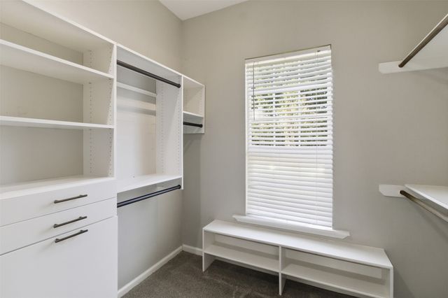 612 W 8th Street, Dallas, TX 75208
