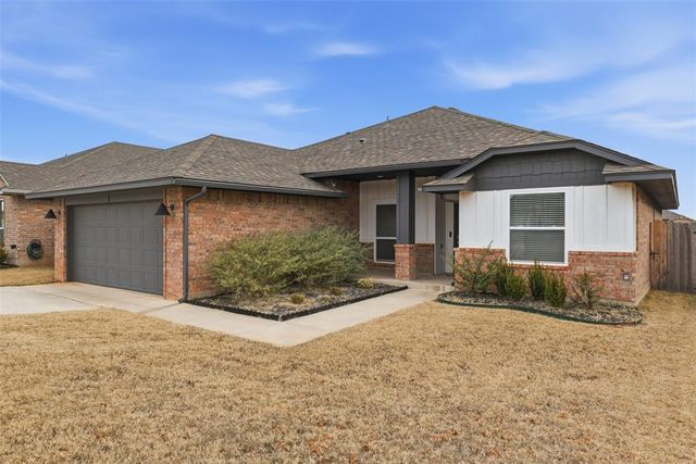 1108 Blackjack Creek Drive, Yukon, OK 73099