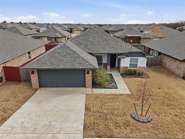 1108 Blackjack Creek Drive, Yukon, OK 73099