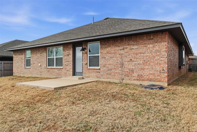 1108 Blackjack Creek Drive, Yukon, OK 73099