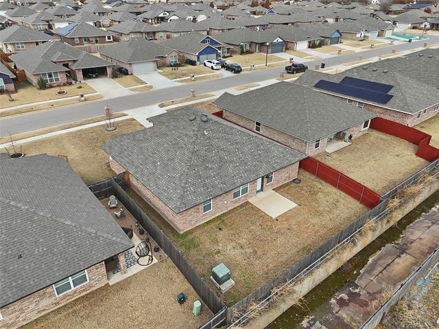 1108 Blackjack Creek Drive, Yukon, OK 73099