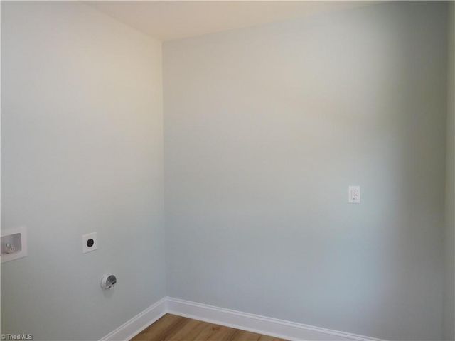531 Old Hollow Road, Winston-salem, NC 27105