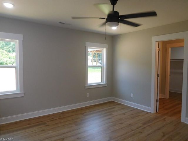 531 Old Hollow Road, Winston-salem, NC 27105