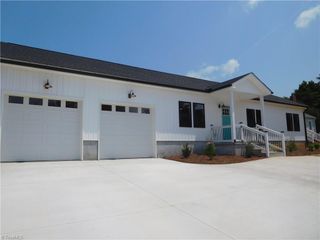 531 Old Hollow Road, Winston-salem, NC 27105
