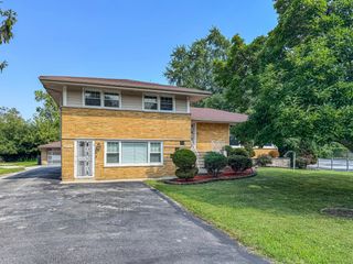 15831 Trumbull Avenue, Markham, IL 60428