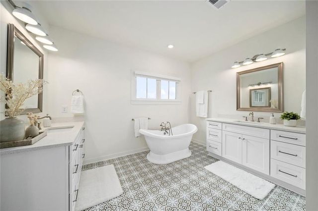 2022 Village Walk, Milton, GA 30004
