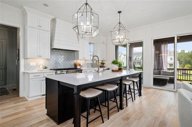 2022 Village Walk, Milton, GA 30004