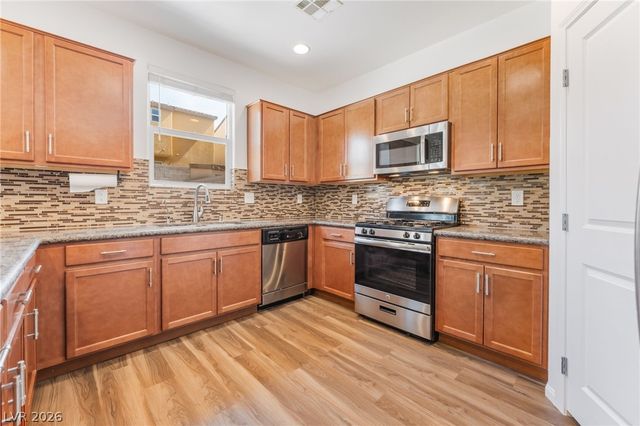 6908 Double Vista Way, Las Vegas, NV 89142