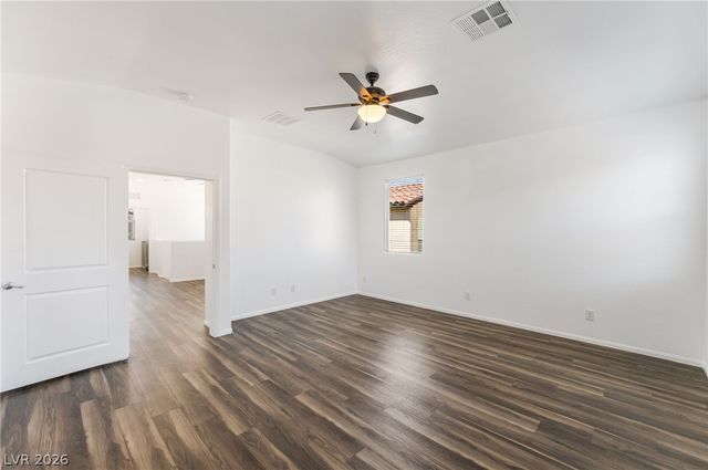 6908 Double Vista Way, Las Vegas, NV 89142