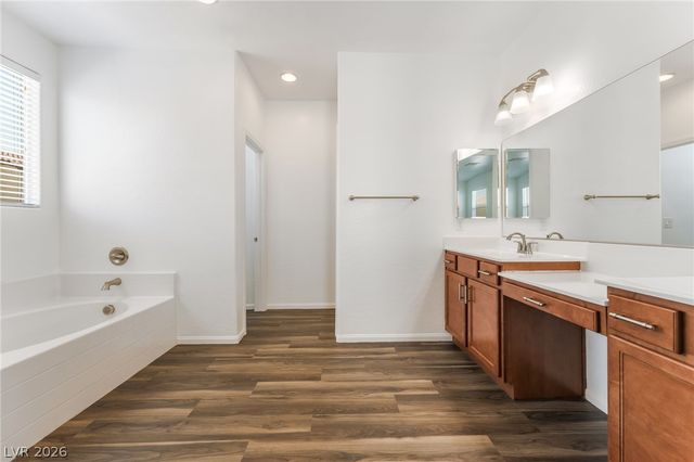 6908 Double Vista Way, Las Vegas, NV 89142