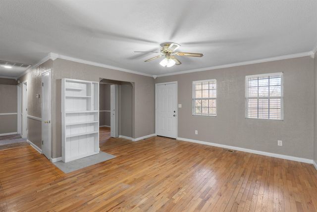102 Capri Drive, Melbourne, AR 72556