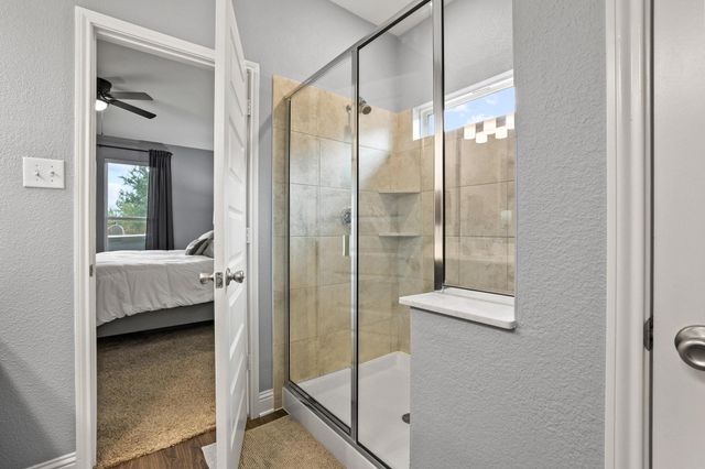 2601 Wesley Avenue, Aubrey, TX 76227