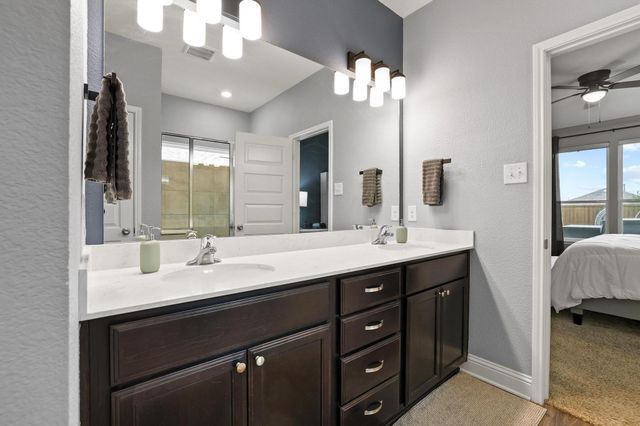 2601 Wesley Avenue, Aubrey, TX 76227