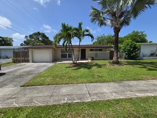 8461 NW 27th Place, Sunrise, FL 33322