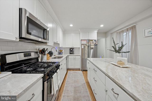 238 CLEVELAND ST, Bristol, PA 19007