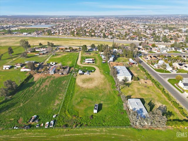 12420 Paddock Place, Bakersfield, CA 93312