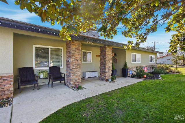 12420 Paddock Place, Bakersfield, CA 93312