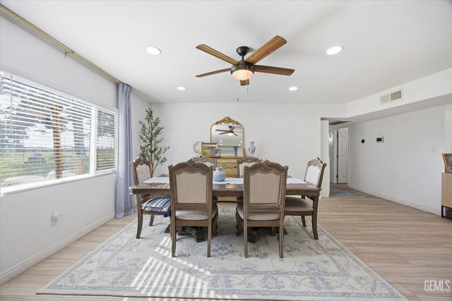 12420 Paddock Place, Bakersfield, CA 93312