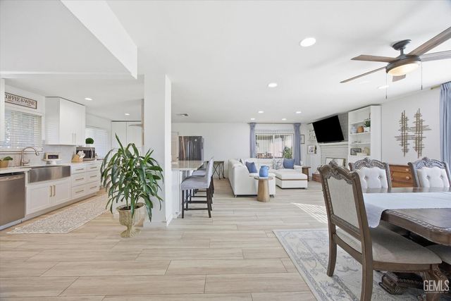 12420 Paddock Place, Bakersfield, CA 93312