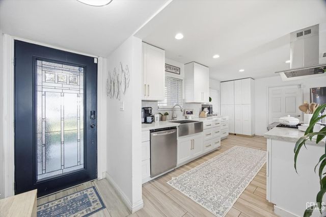 12420 Paddock Place, Bakersfield, CA 93312