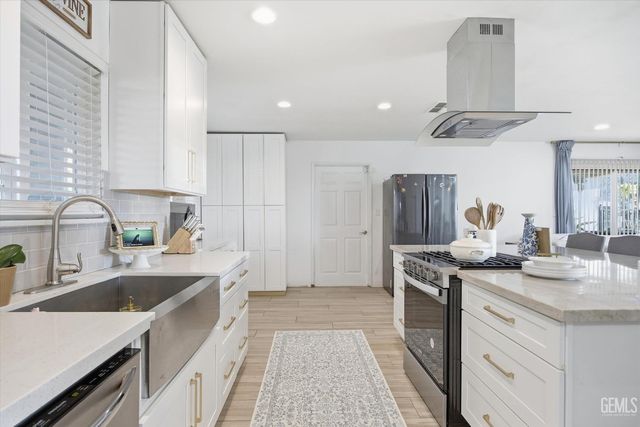 12420 Paddock Place, Bakersfield, CA 93312