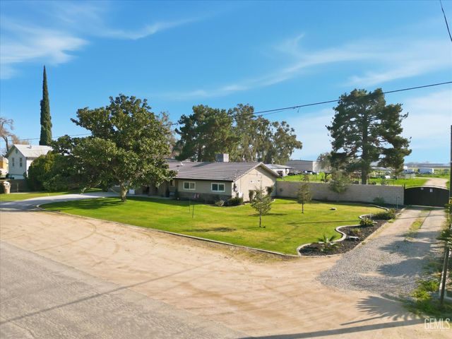 12420 Paddock Place, Bakersfield, CA 93312