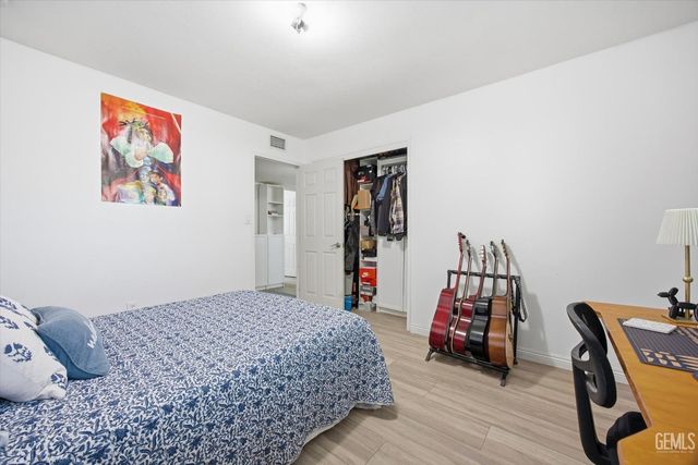 12420 Paddock Place, Bakersfield, CA 93312