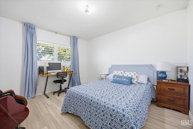 12420 Paddock Place, Bakersfield, CA 93312