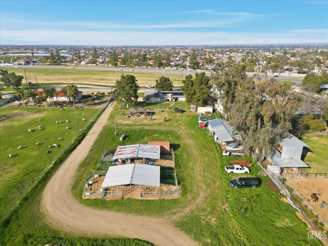 12420 Paddock Place, Bakersfield, CA 93312