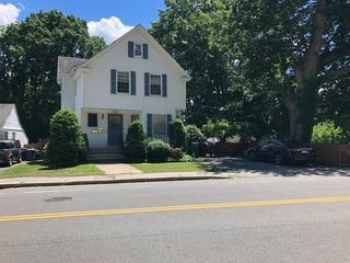 320 Varnum Avenue 2nd FL, Lowell, MA 01854