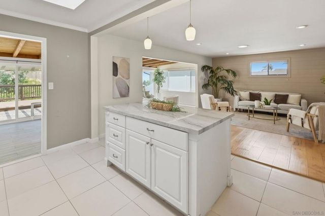 3265 Geddes Dr, San Diego, CA 92117