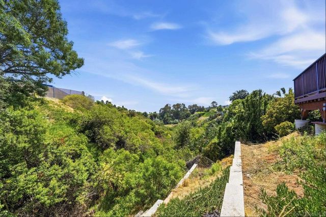 3265 Geddes Dr, San Diego, CA 92117