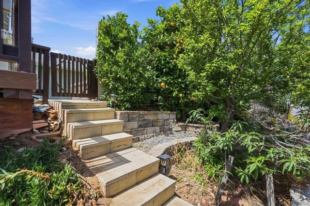 3265 Geddes Dr, San Diego, CA 92117