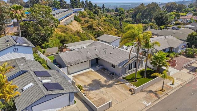 3265 Geddes Dr, San Diego, CA 92117