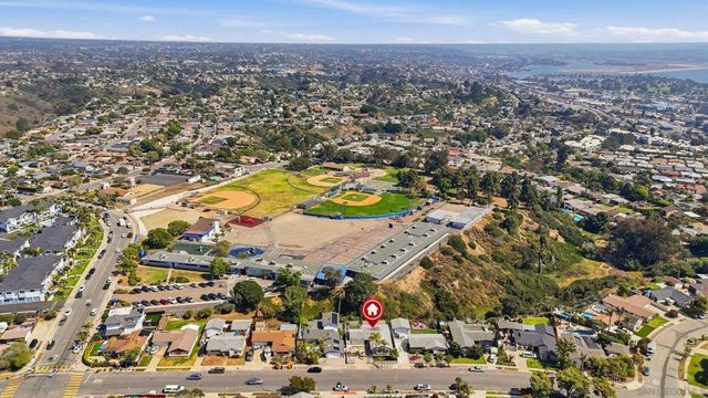 3265 Geddes Dr, San Diego, CA 92117