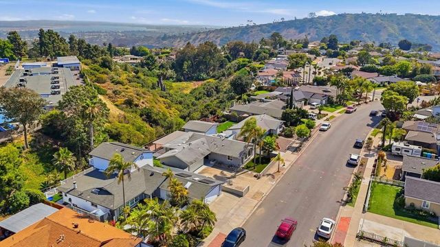 3265 Geddes Dr, San Diego, CA 92117