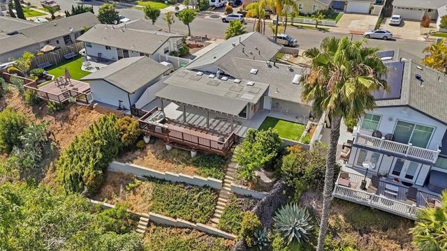 3265 Geddes Dr, San Diego, CA 92117