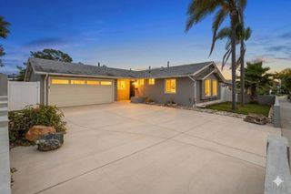 3265 Geddes Dr, San Diego, CA 92117