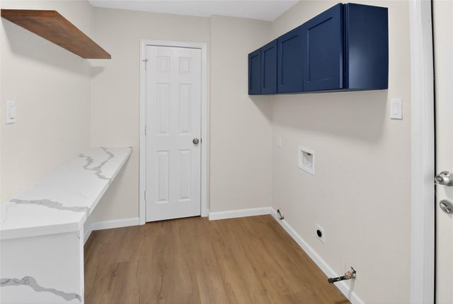 133 Cherry Tree Lane, Friendswood, TX 77546