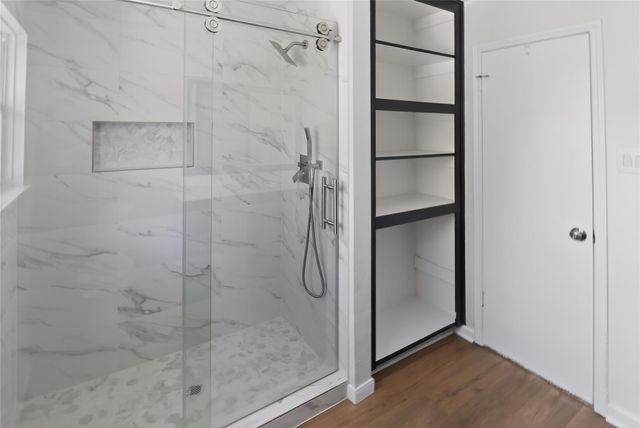 133 Cherry Tree Lane, Friendswood, TX 77546