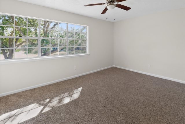 133 Cherry Tree Lane, Friendswood, TX 77546