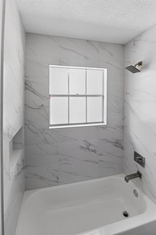 133 Cherry Tree Lane, Friendswood, TX 77546