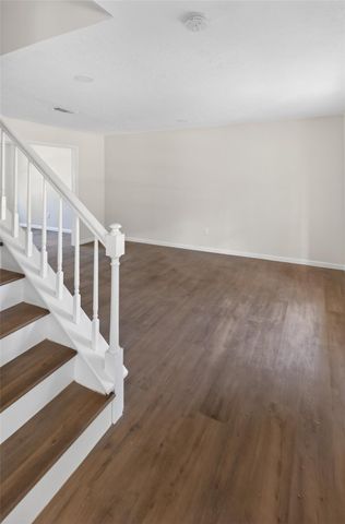 133 Cherry Tree Lane, Friendswood, TX 77546