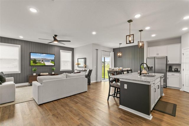 33289 ALWAYS DREAMING, Sorrento, FL 32776