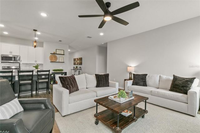 33289 ALWAYS DREAMING, Sorrento, FL 32776