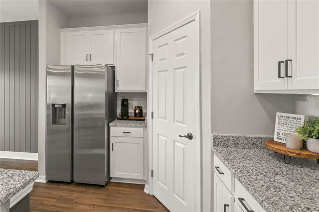 33289 ALWAYS DREAMING, Sorrento, FL 32776